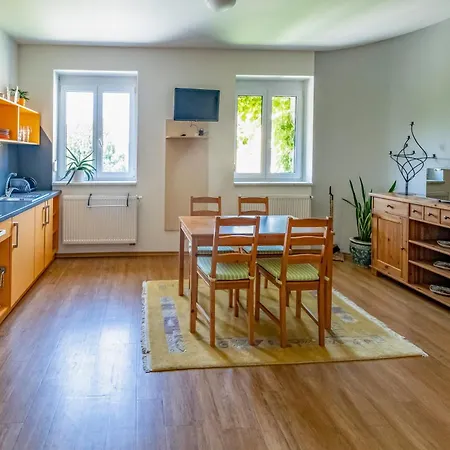 Gulliver Apartment *